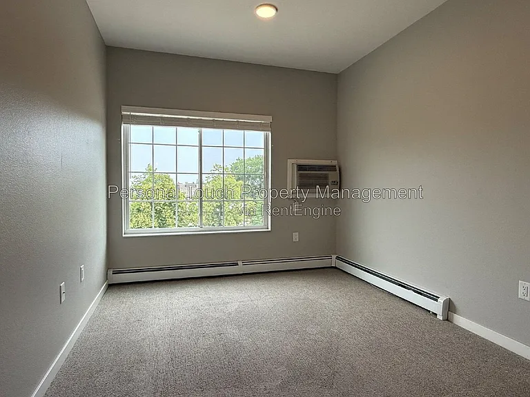 600 8th St S #302 — Photo 22