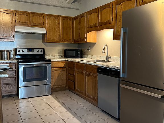 4th image of 102 Woodcreek Dr