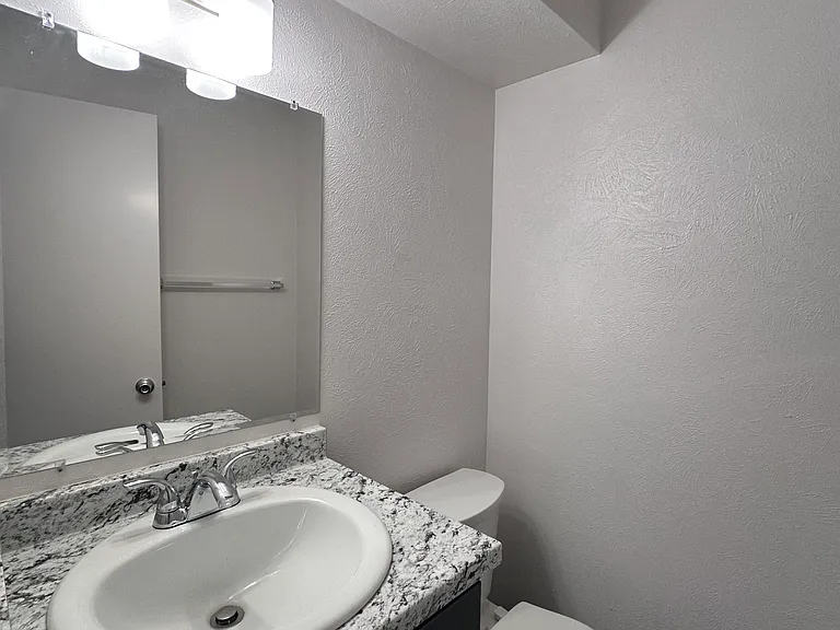 1154 S Reed St — Photo 14