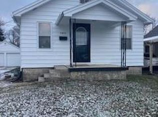 5825 Clover Ln, Toledo, OH 43623