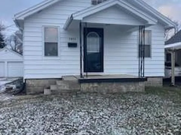5825 Clover Ln, Toledo, OH 43623