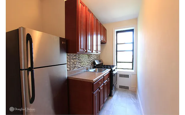 Rented by Douglas Elliman | media 10