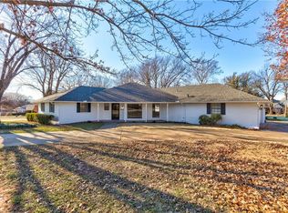 3413 S Choctaw Dr, Edmond, OK 73013