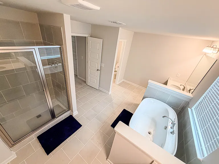 628 Sidney Ct — Photo 33