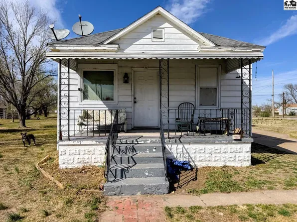 424 E Carpenter St, Hutchinson, KS 67501