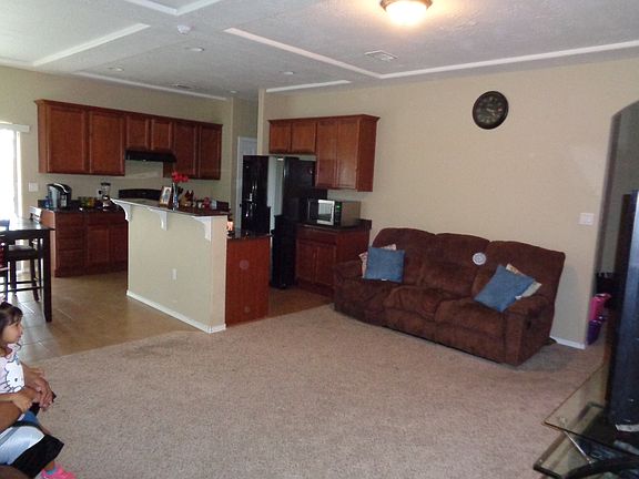 3rd image of 1018 Heather Dr