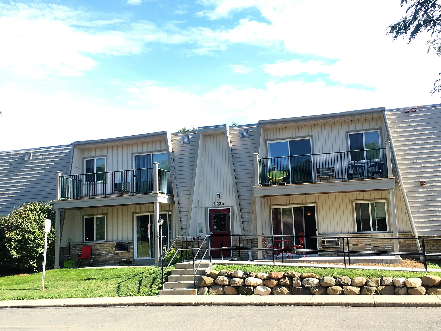 1 bed, 675 sqft, $1,250 — Photo 2