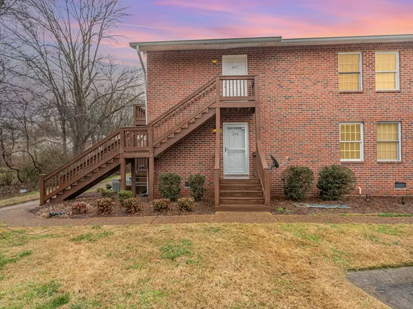 206 Brooke Castle Dr, Hermitage, TN 37076