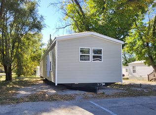 420 North St #31, Lawrence, KS 66044