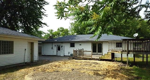 1st image of 1315 W 37th Pl