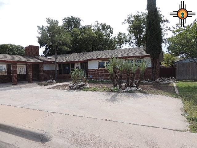 1st image of 1321 E Highland Dr