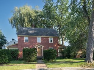 4 Woodmont St, Portland, ME 04102