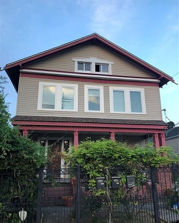 1st image of 2129 Cadiz St #B