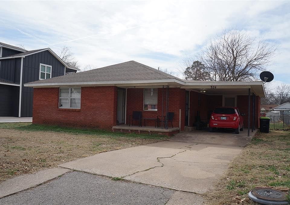 1st image of 324 W Comanche St