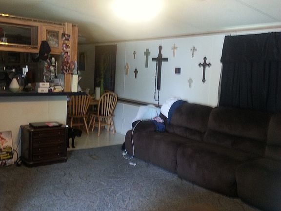 4th image of 888 Apache Dr