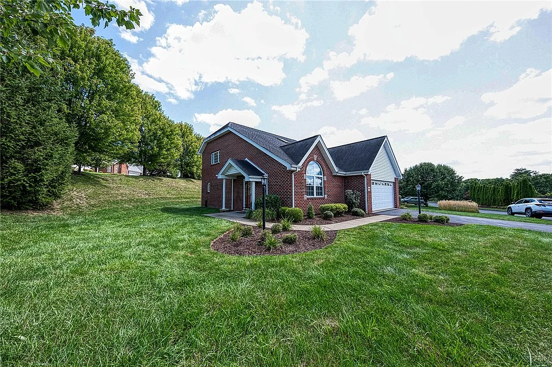 5036 Cedar Ln photo 1