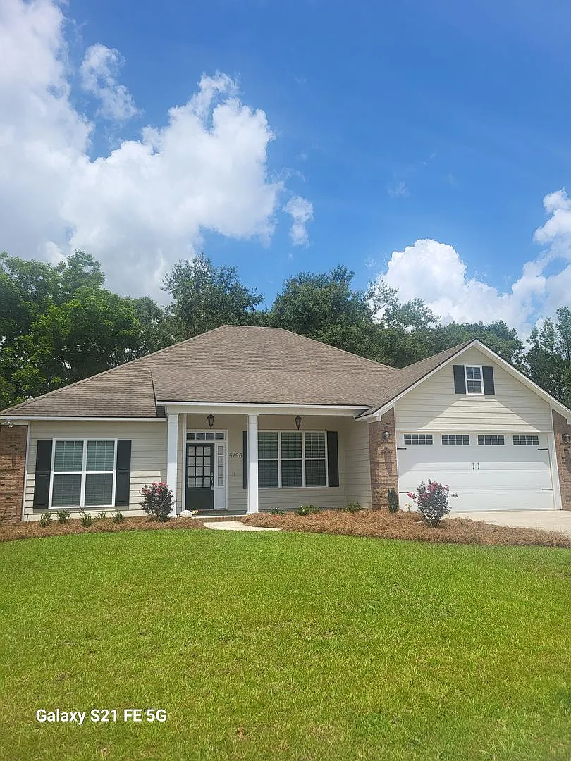 Spacious 4 Bedroom | 3 Bath Home In Hahira — Photo 2