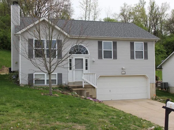 127 Fenton Xing, Fenton, MO 63026