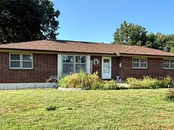 1504 NE 76th St, Gladstone, MO 64118