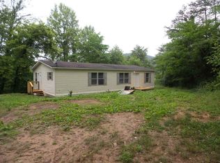 395 E Paul Ln, Pioneer, TN 37847