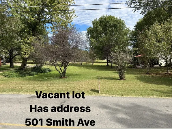 501 Smith Ave, Hohenwald, TN 38462