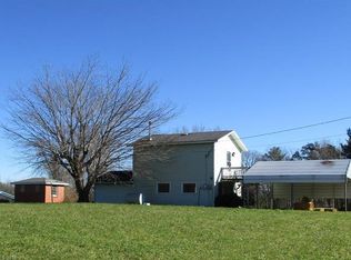 2006 Old Fanning Bridge Rd, Mills River, NC 28759