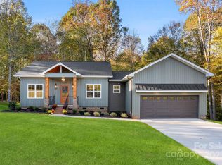 1026 Deer Creek Dr, Lincolnton, NC 28092