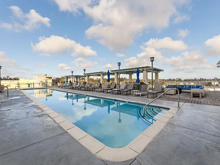 850 Beech St #307 — Photo 35