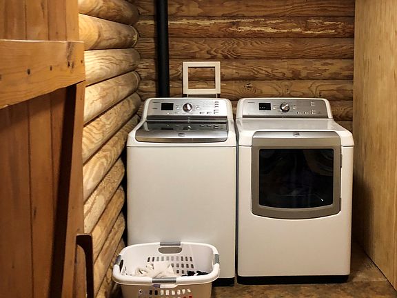 Laundry Rm.