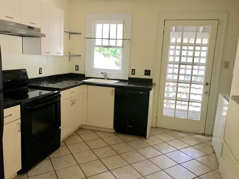 2nd image of 1700 Thomas Ave #1700