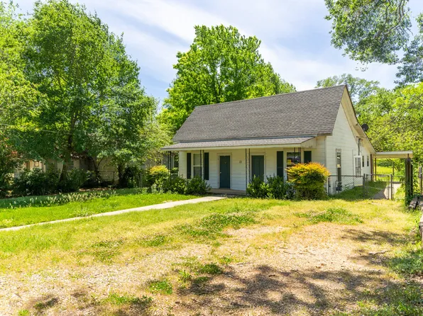 13 Chestnut St, Griffin, GA 30223