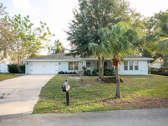 4th image of 4895 Yew Ct