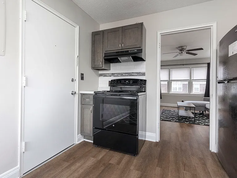 4600 Southern Pkwy — Photo 9