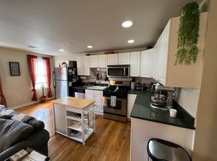 205 D St APT 3, Boston, MA 02127