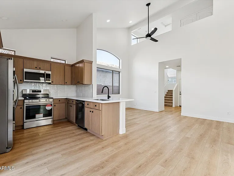 9934 E Empress Ave — Photo 7