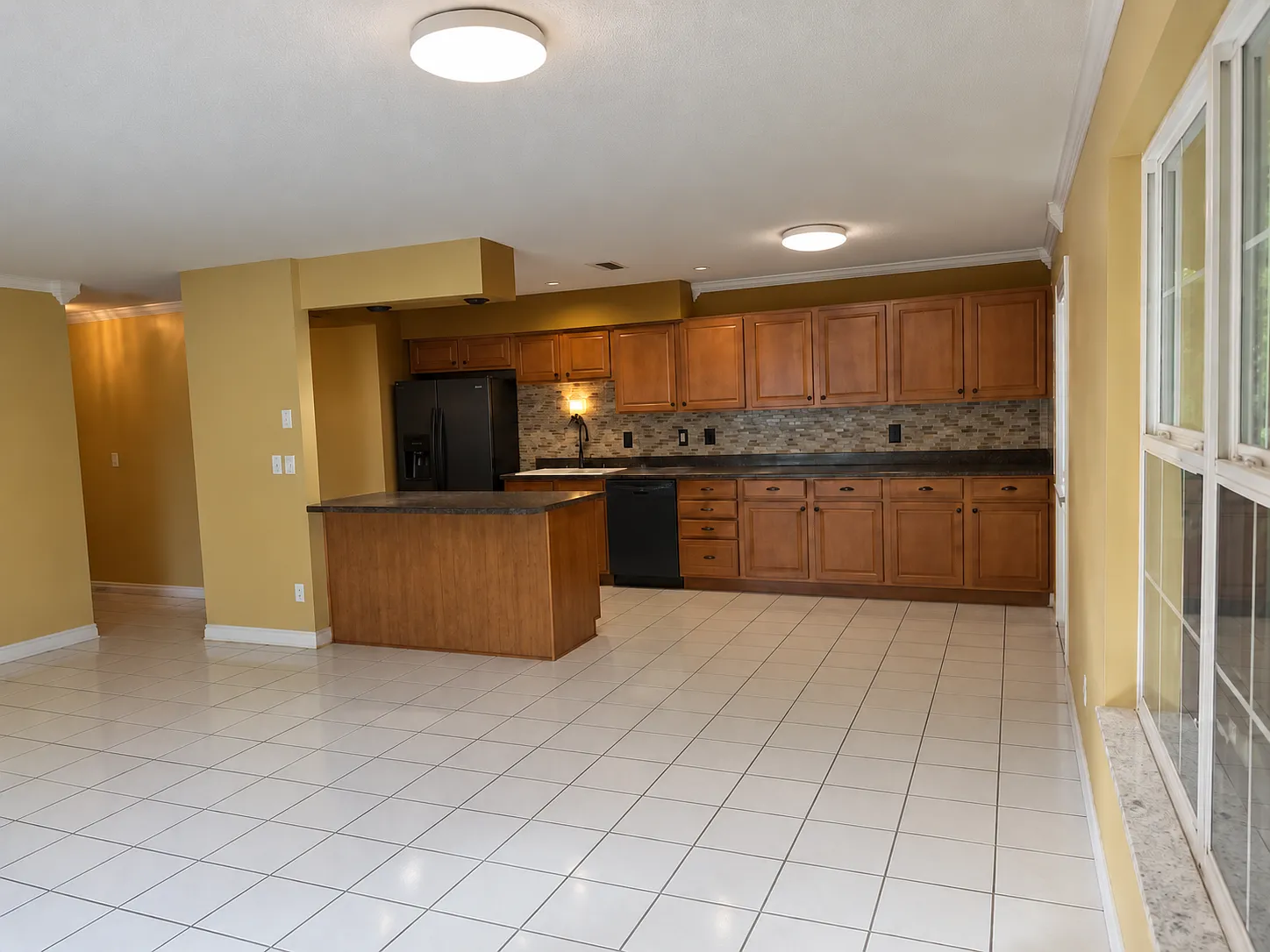 3 bed, 1284 sqft, $1,750 — Photo 3