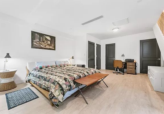5th image of 563 Carroll St #1