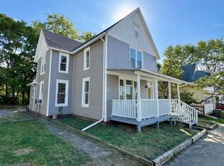 304 S Prairie St, Bloomington, IL 61701