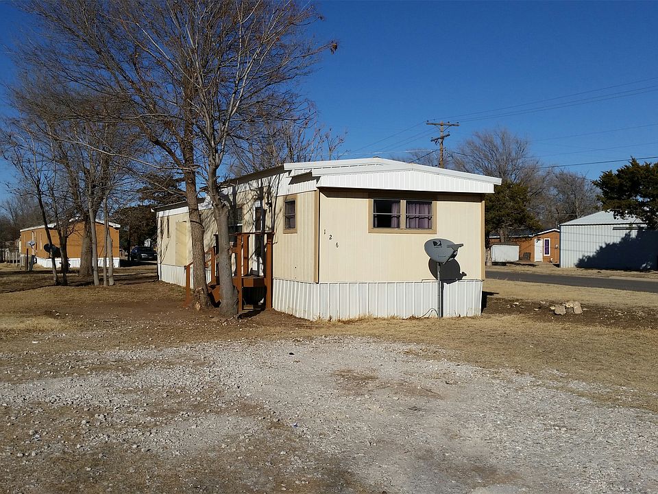 2nd image of 126 E Walnut Ave