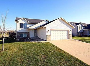 6609 Black Spruce St, Saint Cloud, MN 56303