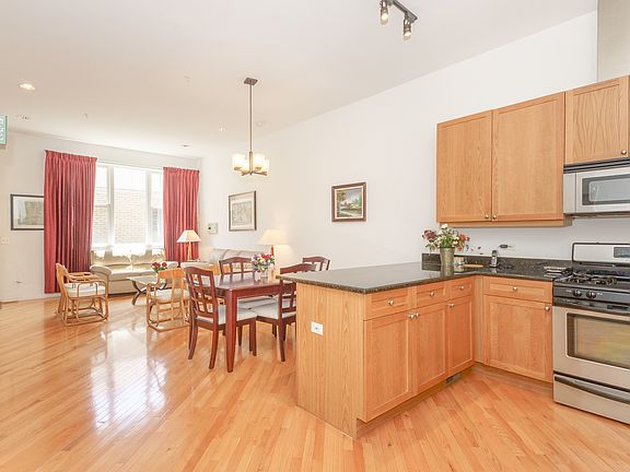4th image of 1139 S Oak Park Ave APT B