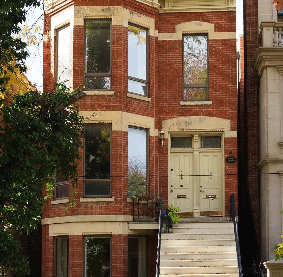 2 bed, 1100 sqft, $5,700 — Photo 1
