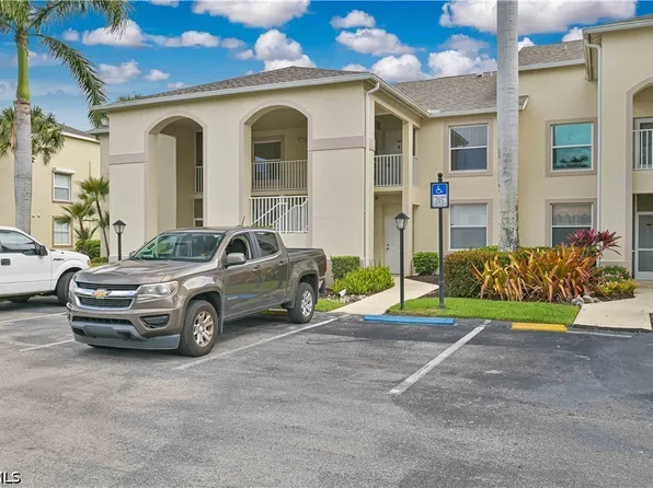 21341 Lancaster Run Unit 422, Estero, FL 33928