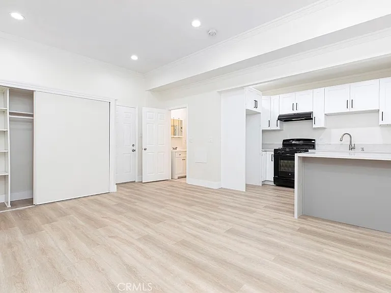 14319 Tiara St #2 — Photo 5