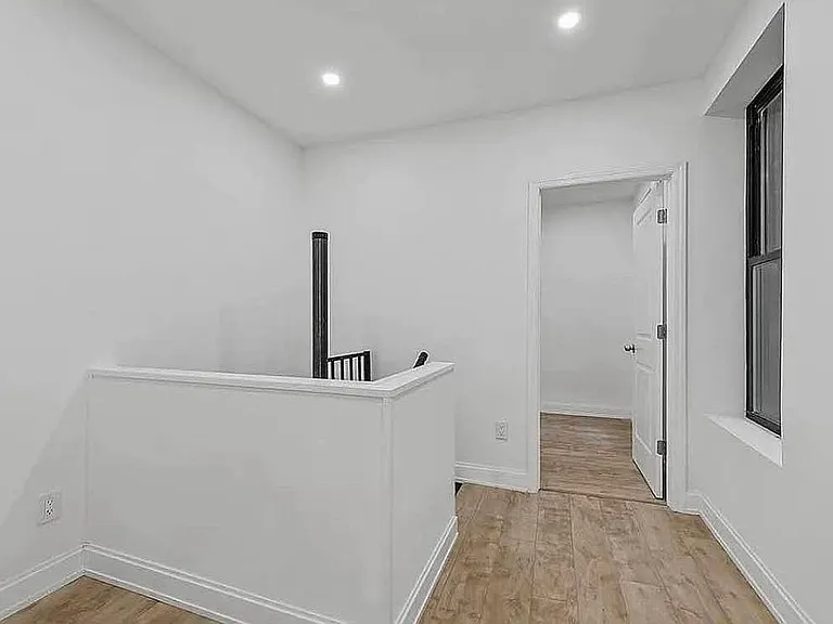302 Mott St #9 — Photo 4