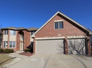 1001 Willow Rd, Matteson, IL 60443