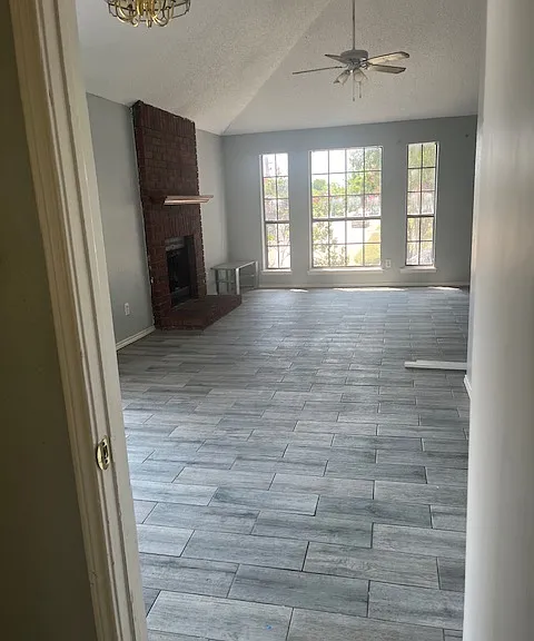 906 Wentwood Dr — Photo 5