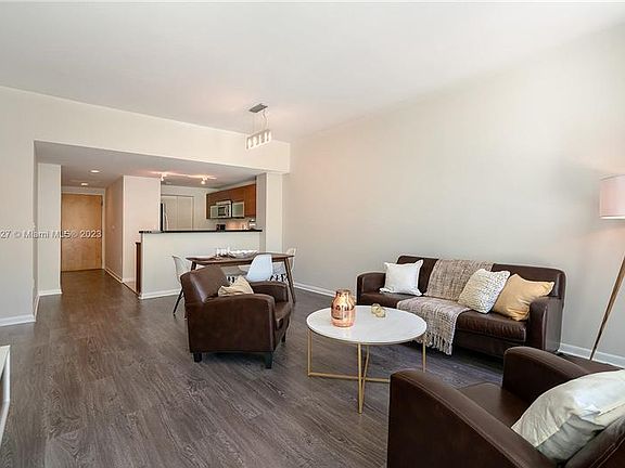 4th image of 244 Biscayne Blvd APT 805