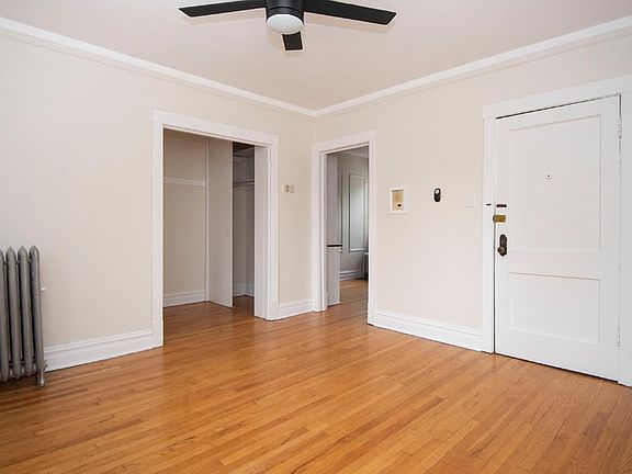 3rd image of 2535-37 N Seminary Ave #25373