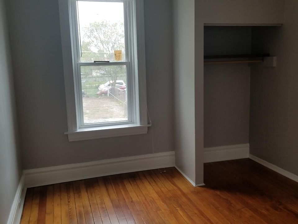1st image of 2742 Chariton St Fl 2nd